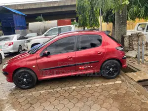 Peugeot 206 2013 Red