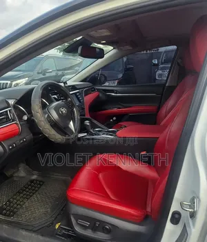 Toyota Camry 2019 White