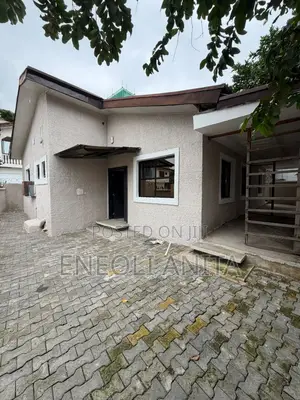 3bdrm Bungalow in Wuse 2 for rent