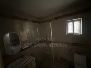 4bdrm Duplex in Victoria Nest, Chevron for rent