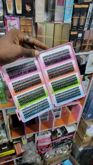 Cluster Lashes
