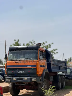 Iveco Auxiliary Truck 2002 Orange