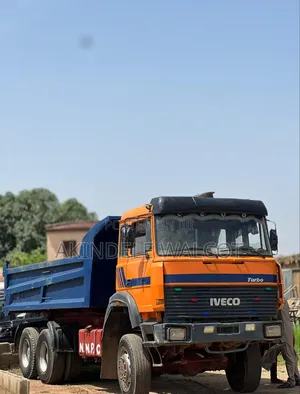 Iveco Auxiliary Truck 2002 Orange