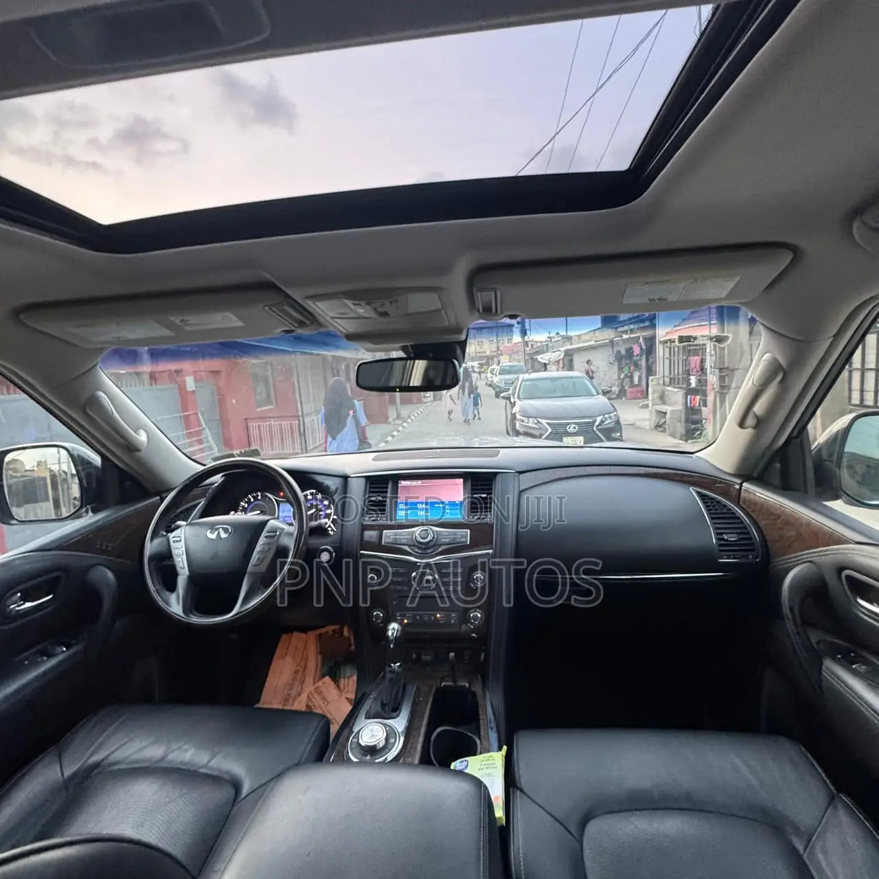 Infiniti QX80 2017 Silver