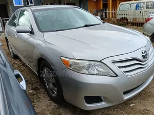Toyota Camry 2010 Silver