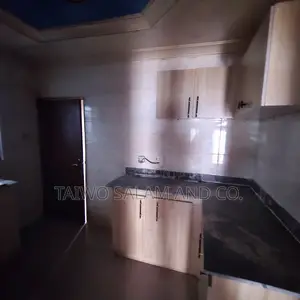 3bdrm Block of Flats in Apata for rent