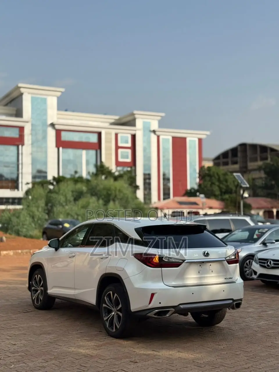 Lexus RX 350 AWD 2017 White