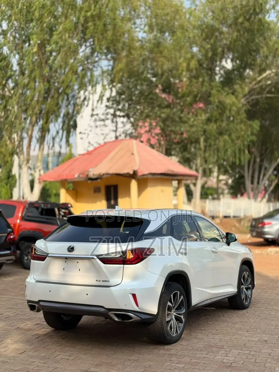 Lexus RX 350 AWD 2017 White