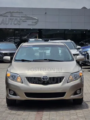 Toyota Corolla 2010 Gold
