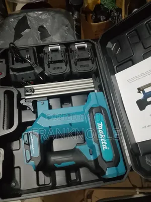 Makita 18v LXT Lithium-Ion Cordless Nailer.