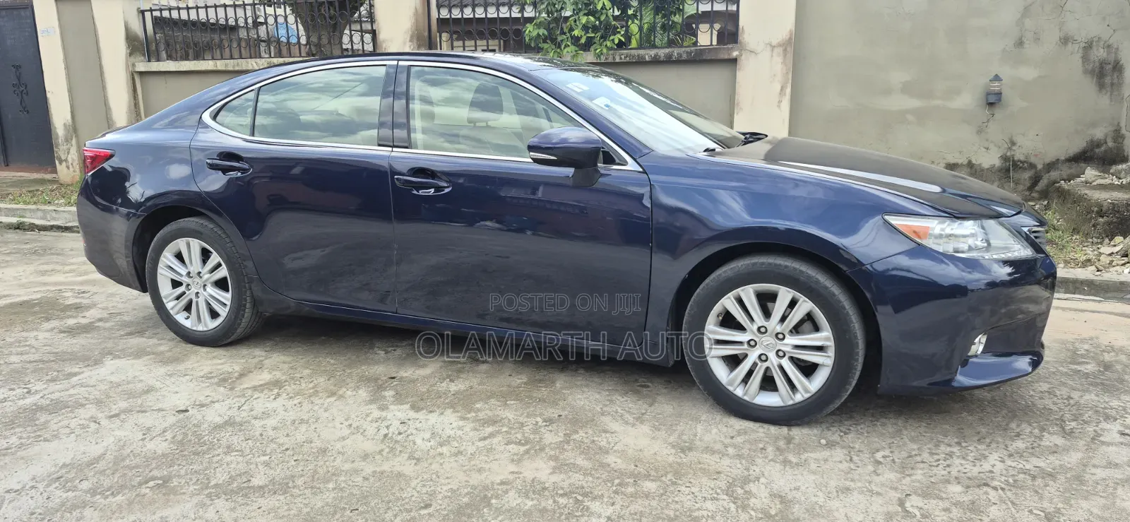 Lexus ES 2015 Blue