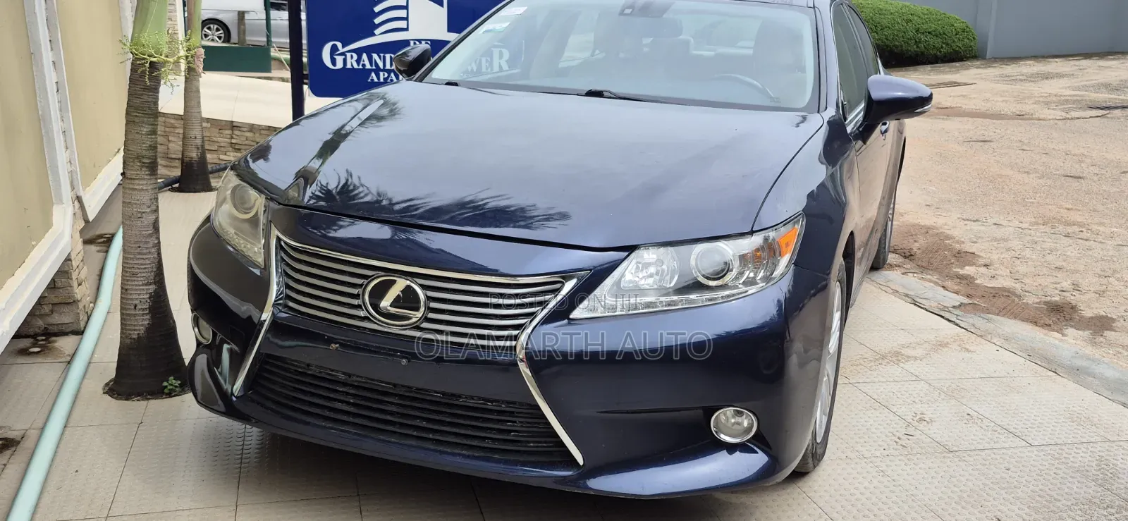 Lexus ES 2015 Blue
