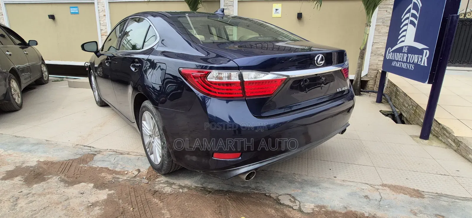 Lexus ES 2015 Blue