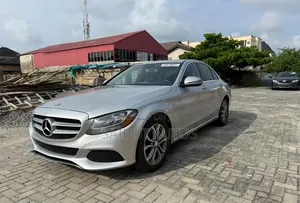 Mercedes-Benz C300 2017 Silver