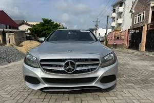 Mercedes-Benz C300 2017 Silver