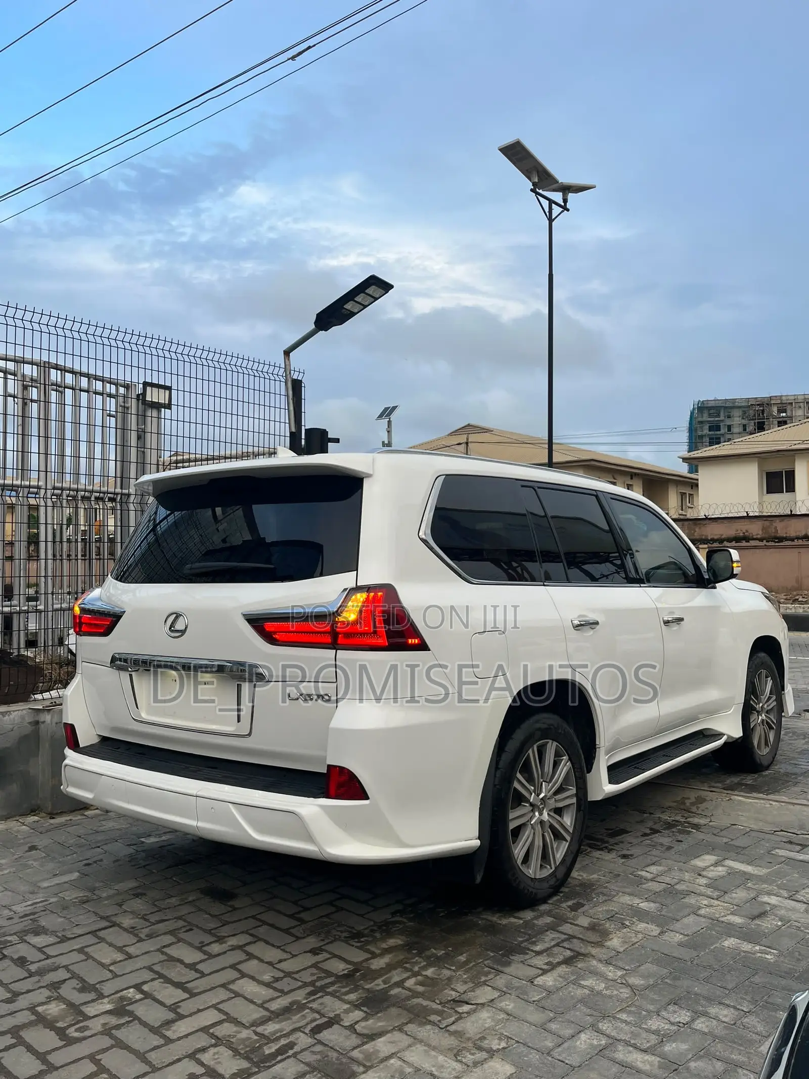 Lexus LX 2017 White