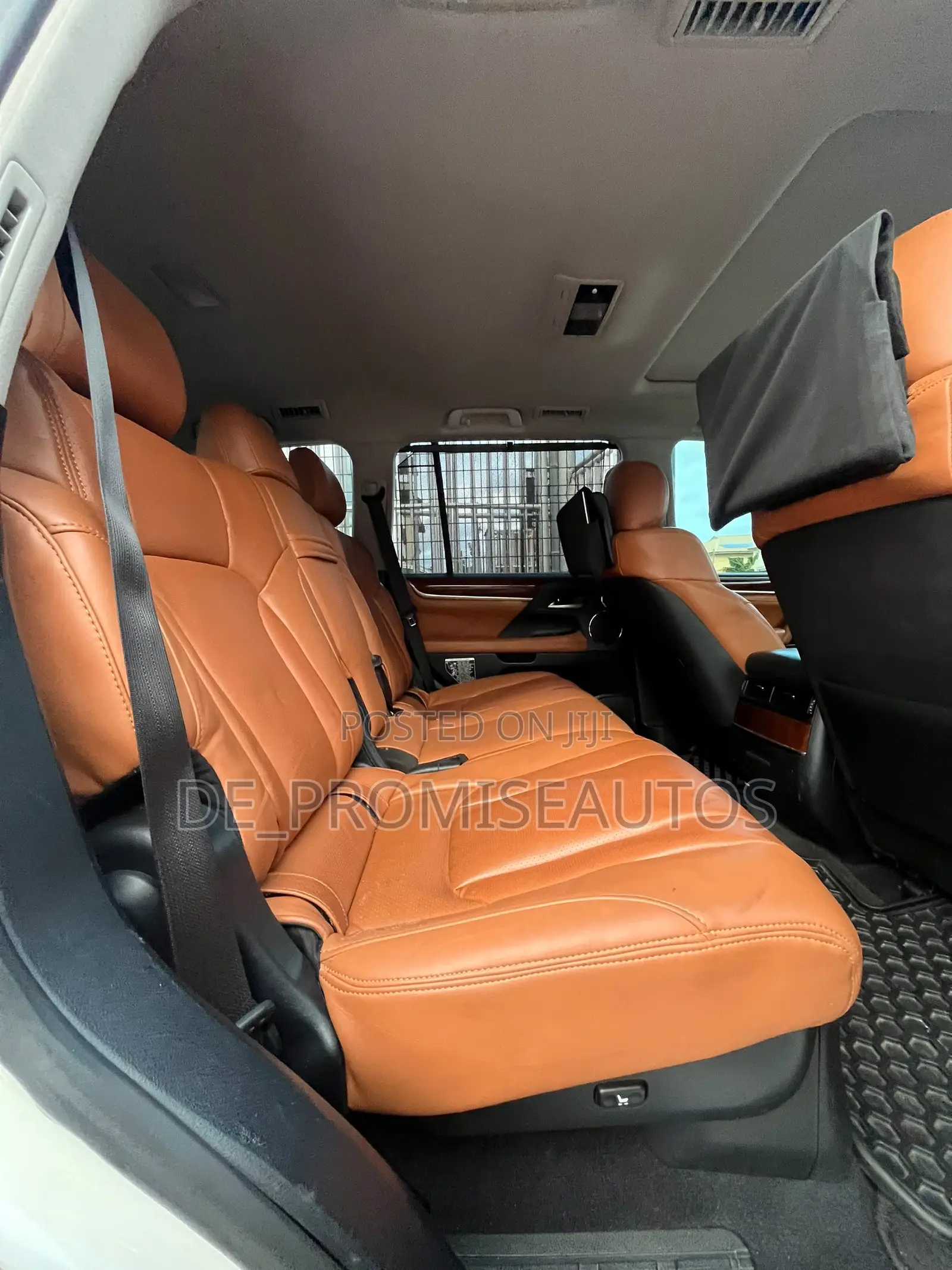 Lexus LX 2017 White