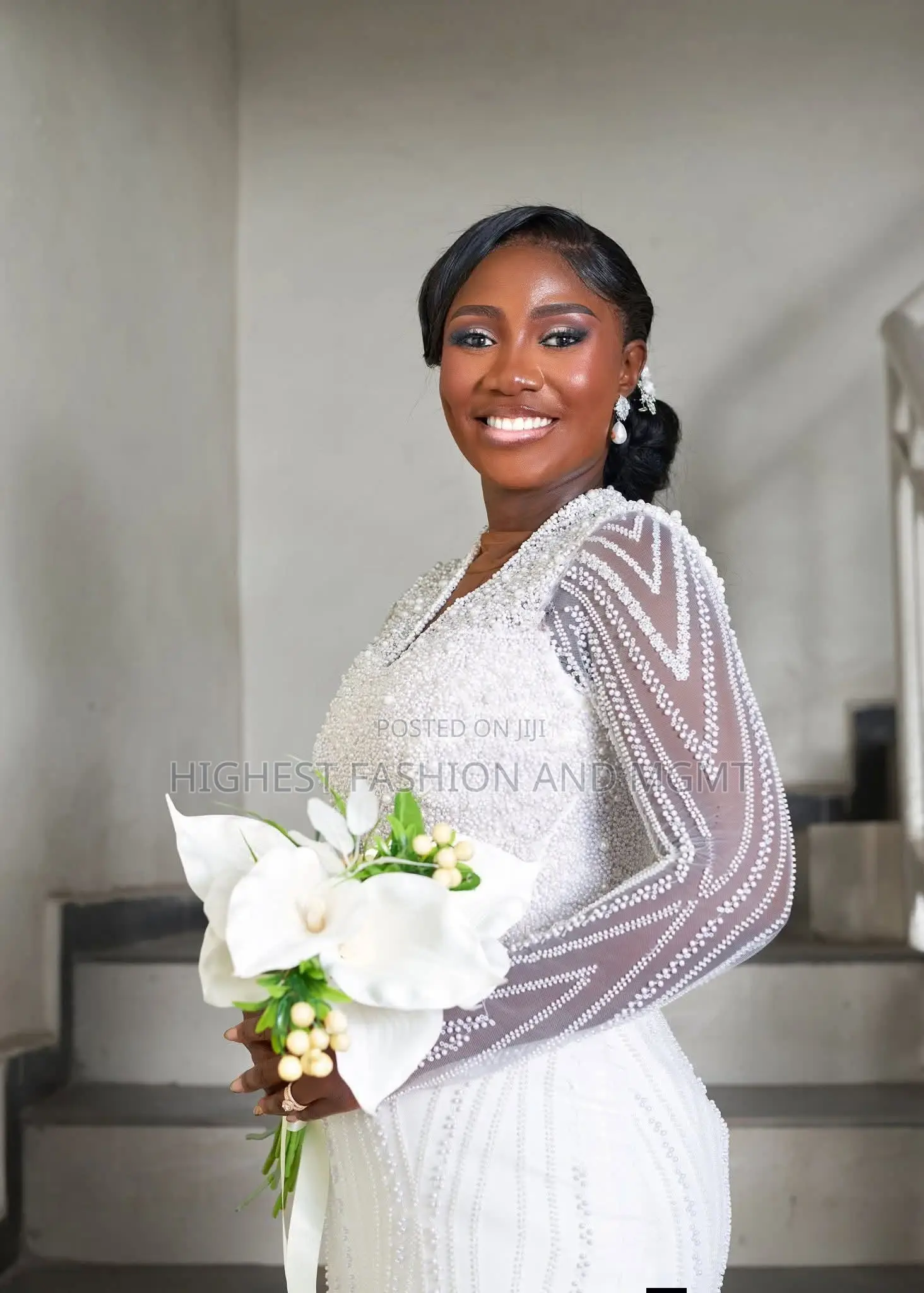 Classy Geometric Sleeve Wedding Dress