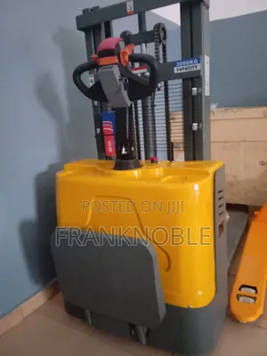 Electric Stacker 2ton