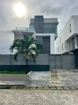 5bdrm Mansion in Ikoyi for sale
