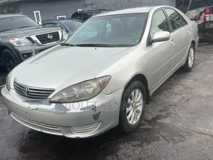 Toyota Camry 2025 Silver