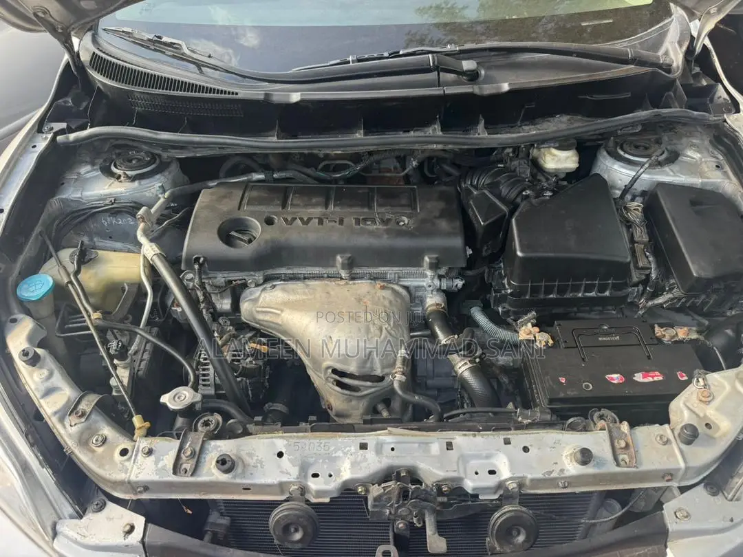Toyota Matrix 2010 Silver