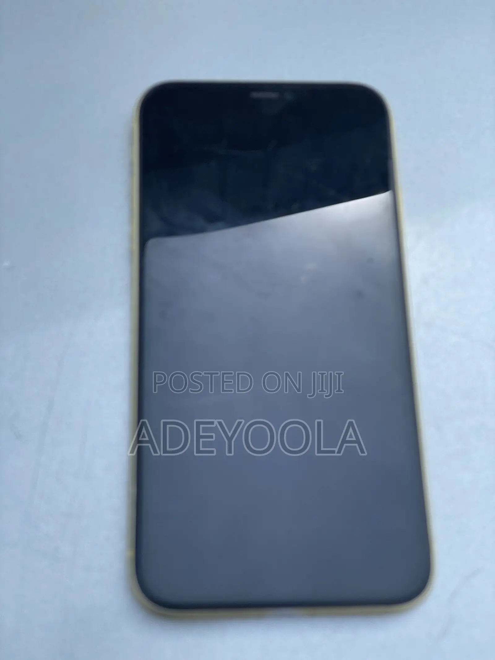 Apple iPhone 11 64 GB Yellow