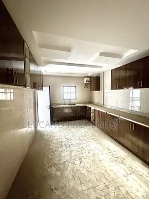 3bdrm Block of Flats in Jahi By Gilmore for rent