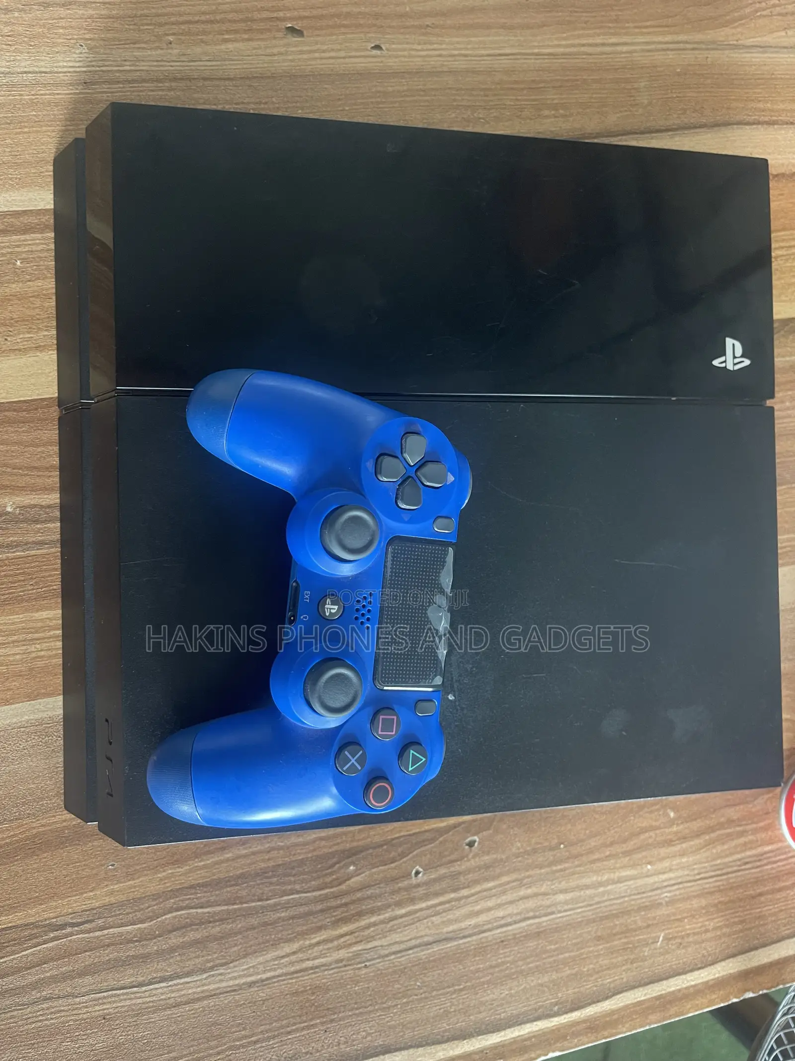 Play Station 4