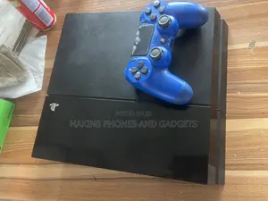 Play Station 4