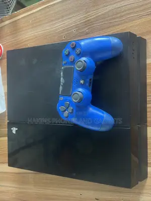 Play Station 4