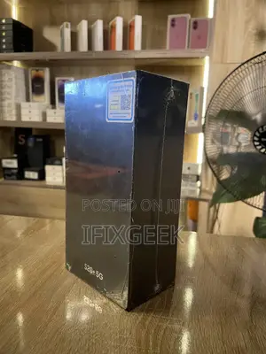 New Samsung Galaxy S20+ 128 GB Black