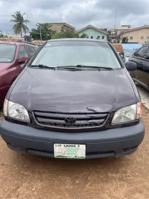 Toyota Sienna LE 2001 Burgundy