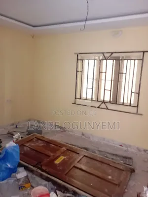 1bdrm House in Awolowo Way for rent
