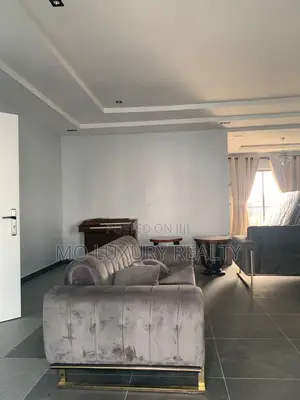 3bdrm Apartment in Chevron for rent