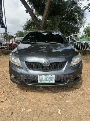 Toyota Corolla LE 4dr Sedan (1.8L 4cyl 4A) 2010 Gray