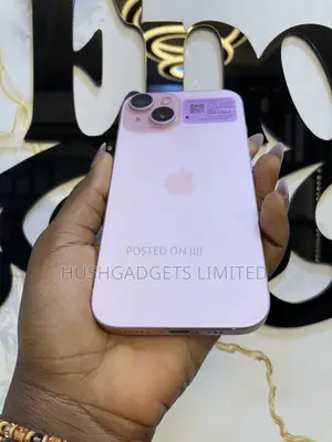 Apple iPhone 15 128 GB Pink