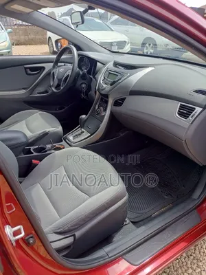 Hyundai Elantra 2013 Red