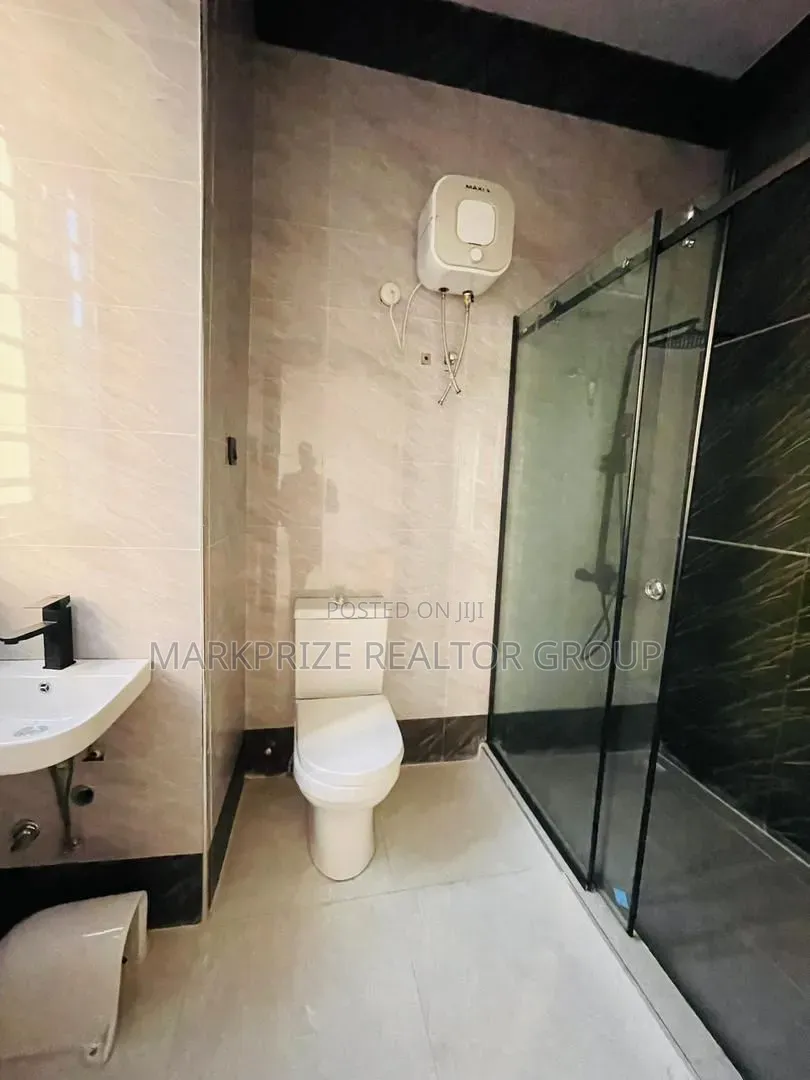 6bdrm Duplex in Magodo Phase 2 for sale