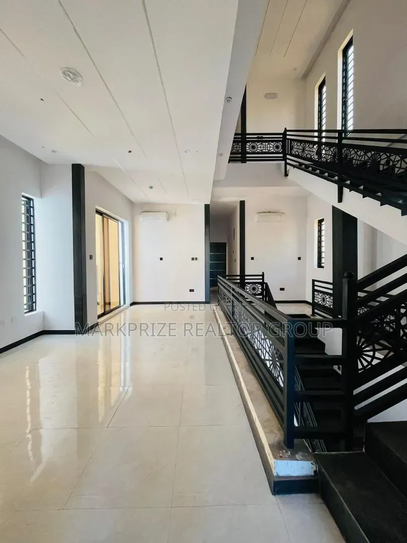 6bdrm Duplex in Magodo Phase 2 for sale