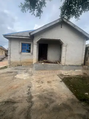 3bdrm Block of Flats in Ado-Odo/Ota for sale