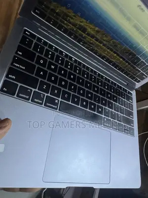 Laptop Apple MacBook Air 2019 8GB Intel Core i5 SSD 256GB