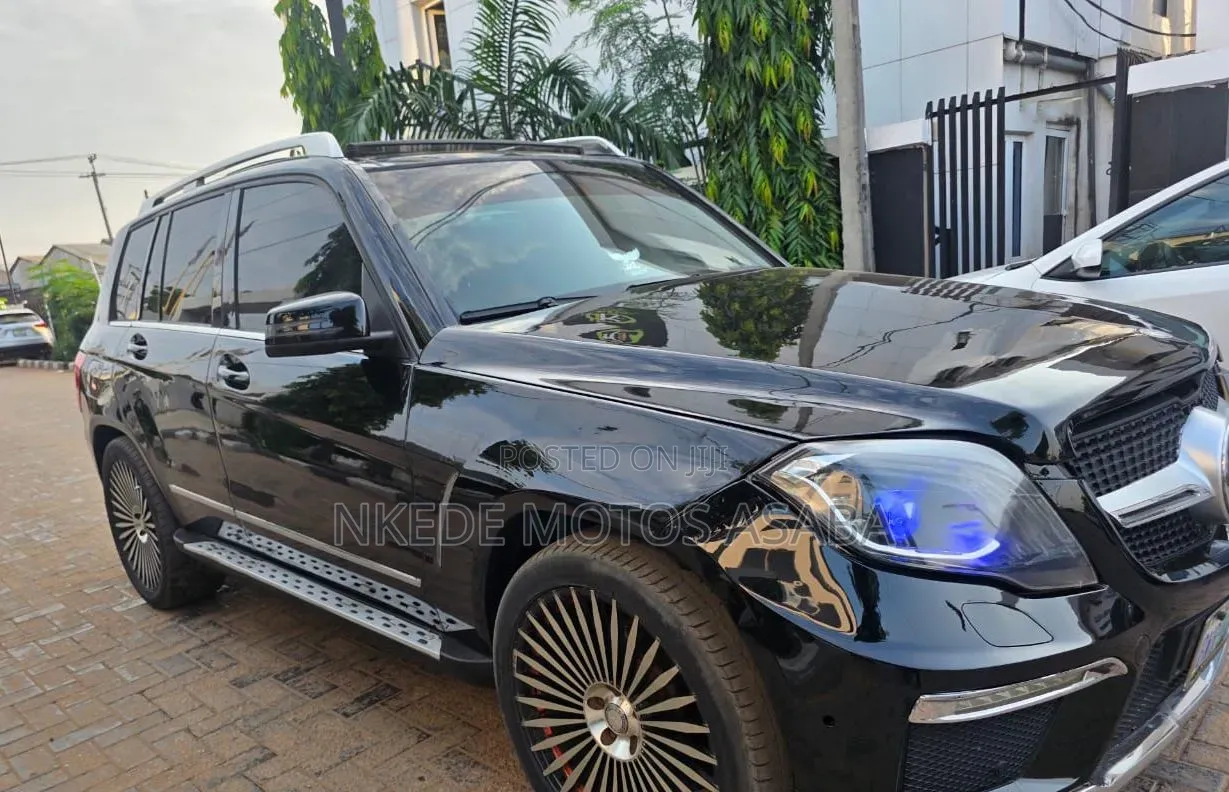 Mercedes-Benz GLK-Class 2011 Blue