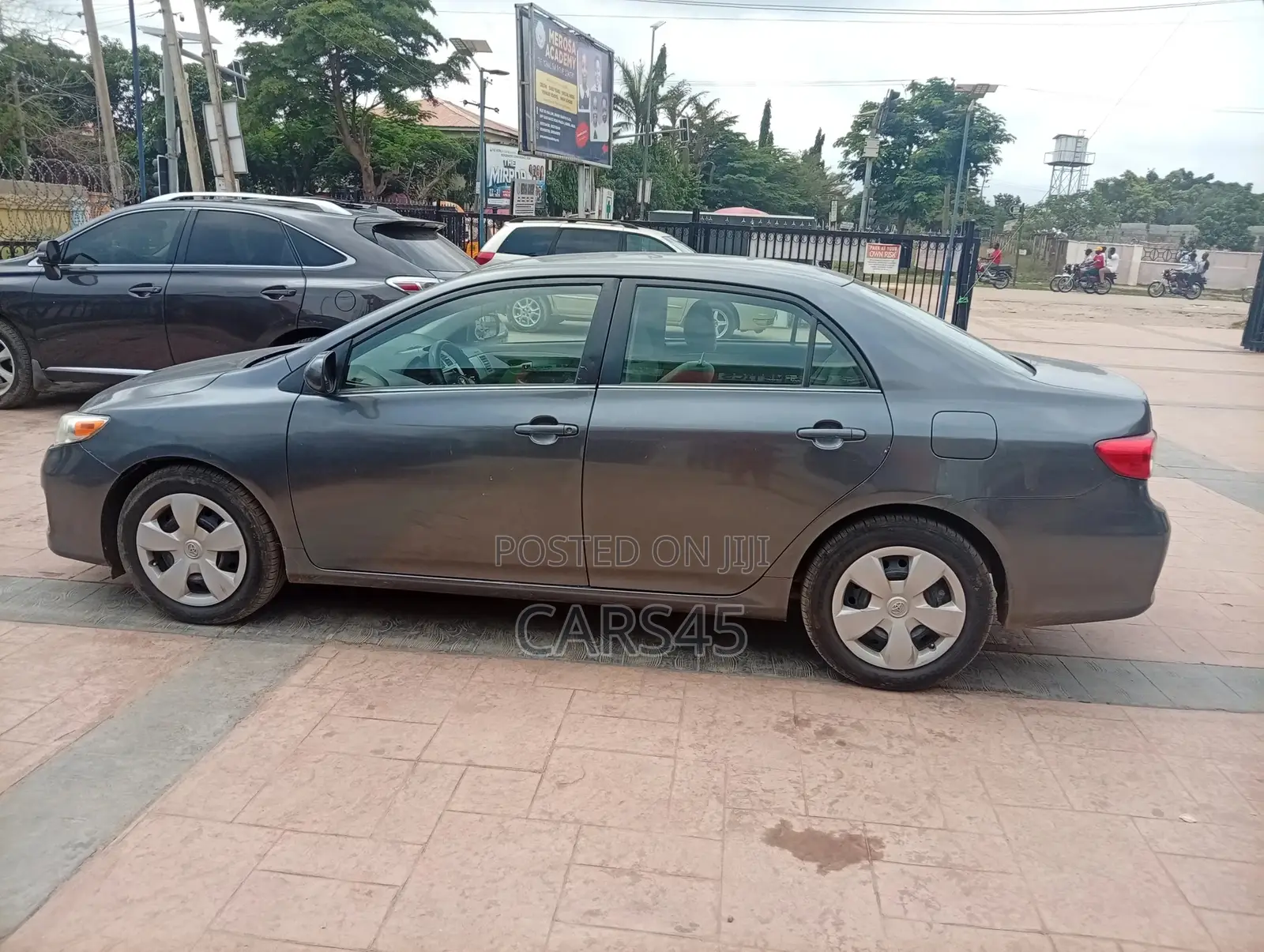 Toyota Corolla 2013 Gray