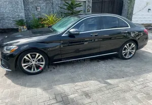 Mercedes-Benz C300 2015 Black