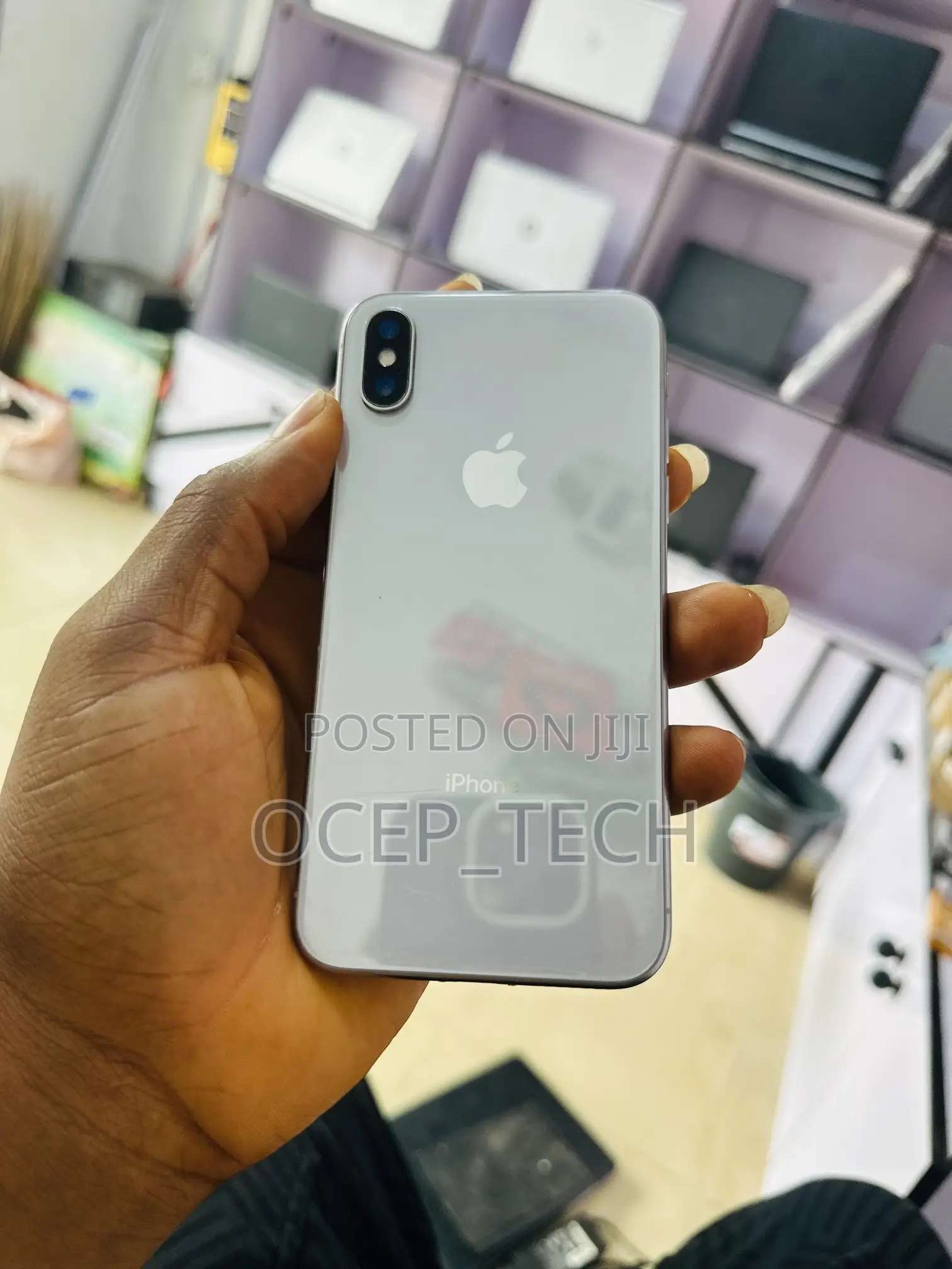 Apple iPhone X 64 GB White