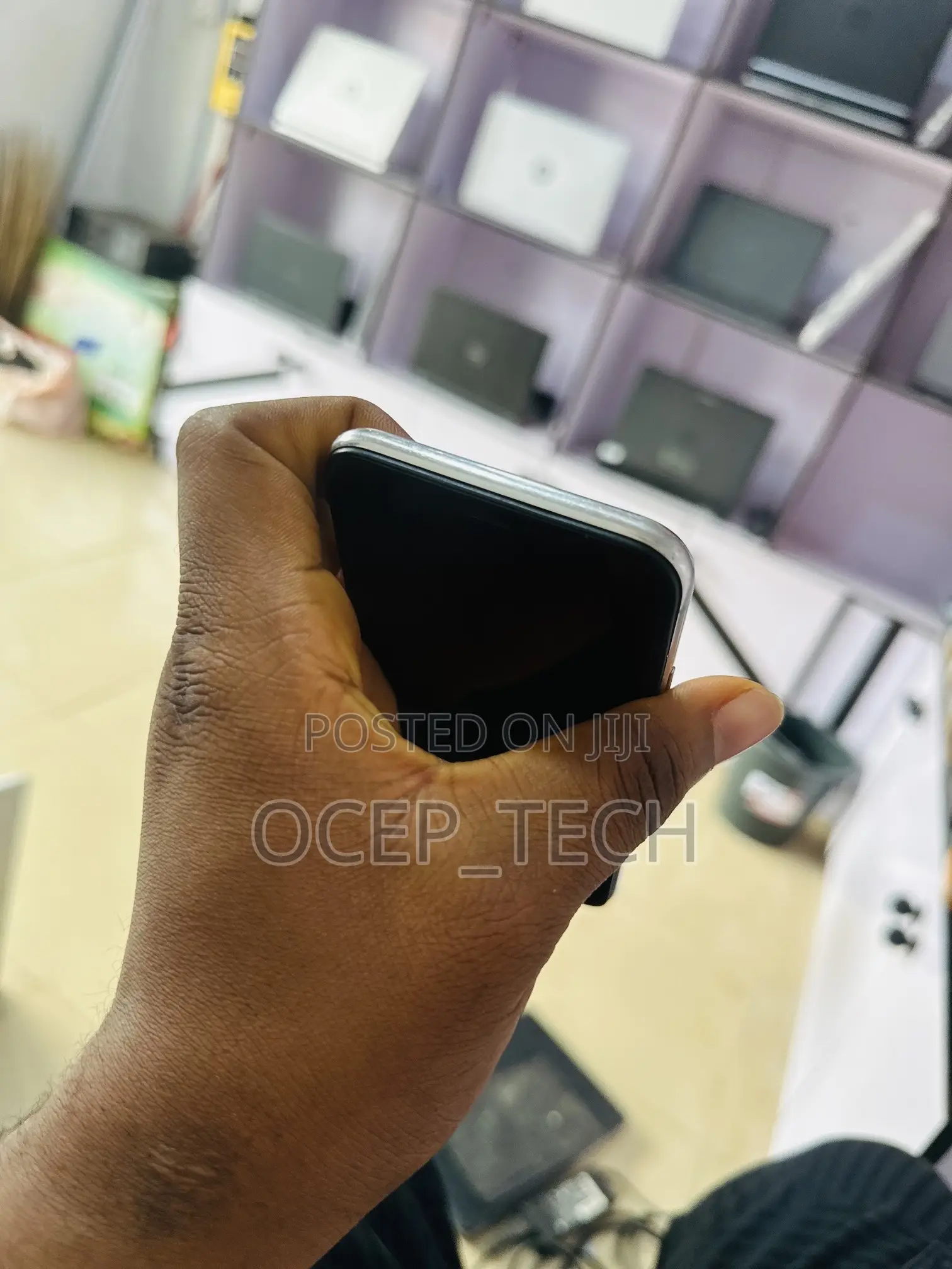 Apple iPhone X 64 GB White
