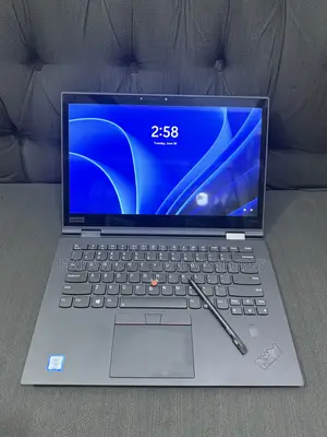 Laptop Lenovo ThinkPad X1 Yoga Gen 8 16GB Intel Core i7 SSD 512GB