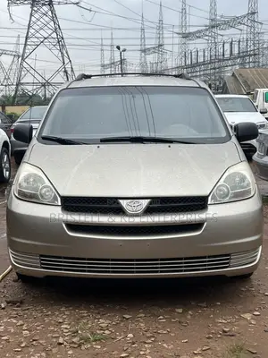 Toyota Sienna CE 2005 Gold