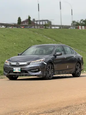 Honda Accord Touring 4dr Sedan FWD (3.5L 6cyl 6A) 2016 Gray